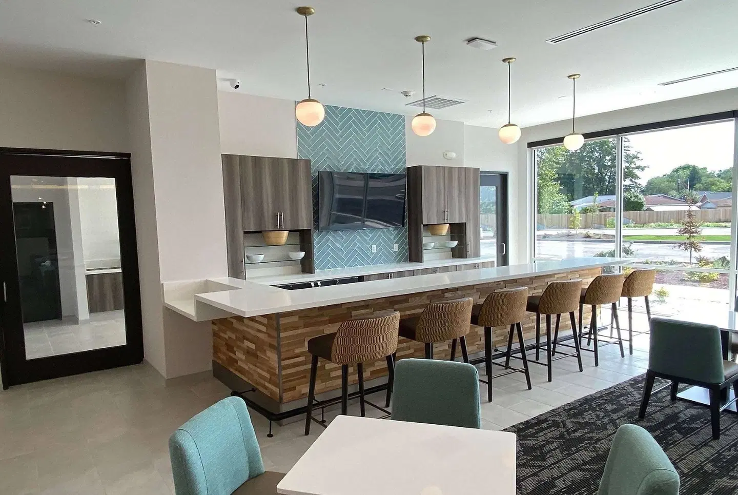 La Quinta Inn & Suites by Wyndham Centralia ROOM_EXAMPLE