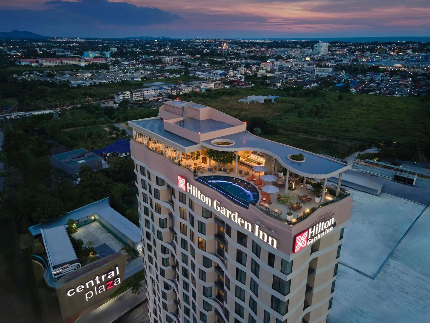 Hilton Garden Inn Rayong EXTERIOR