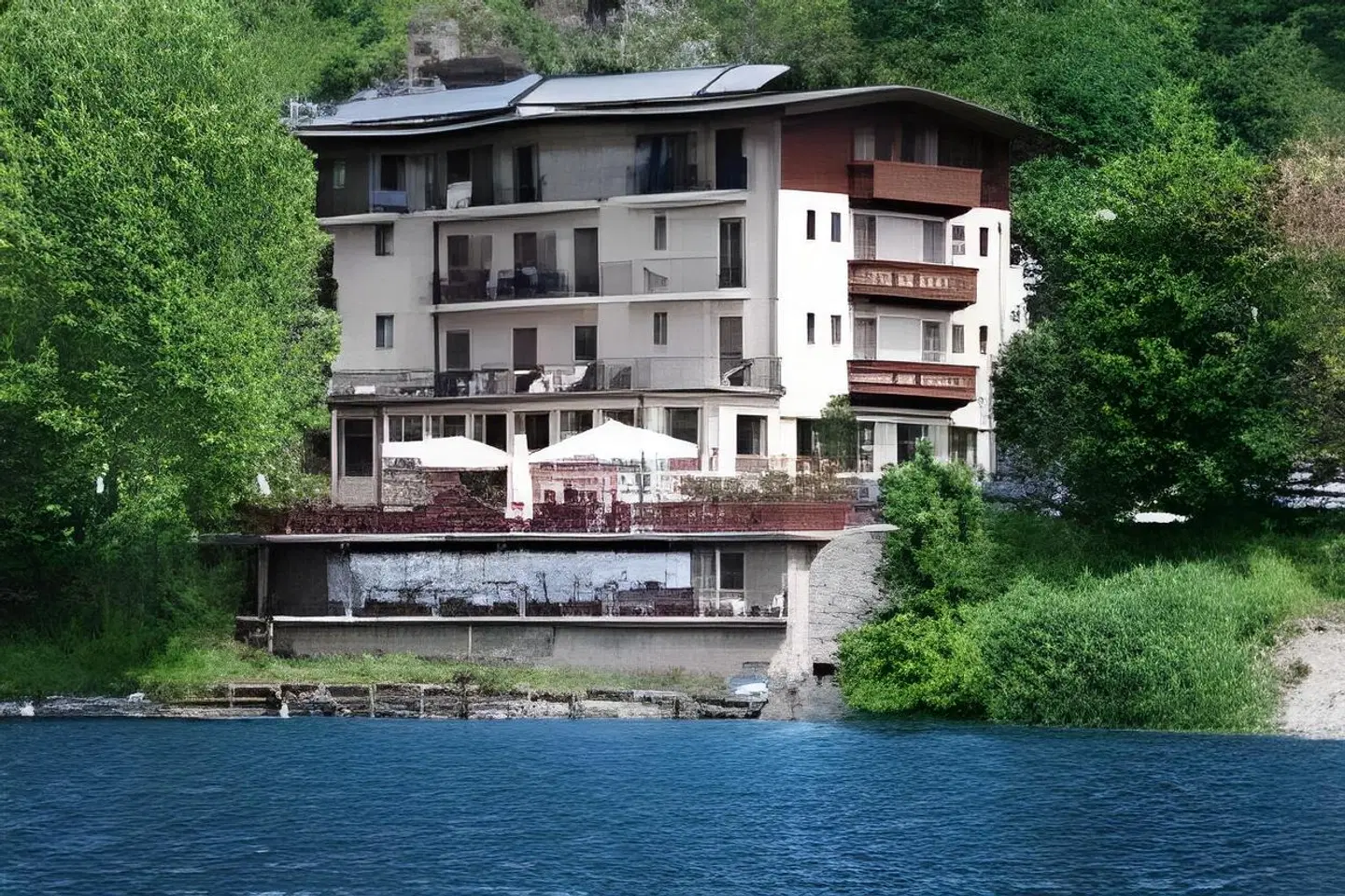 Albergo Mezzolago EXTERIOR