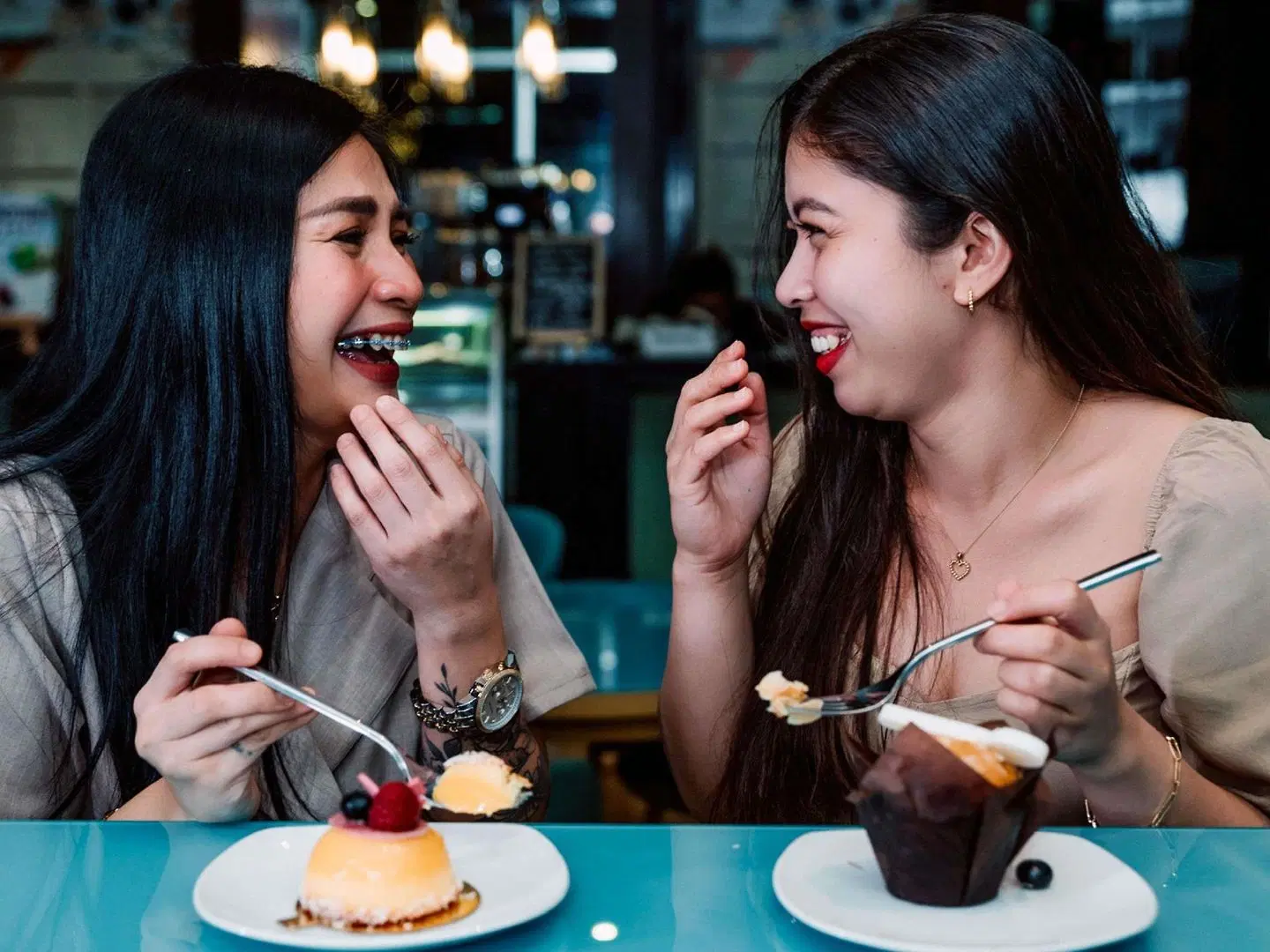 Novotel World Trade Centre Dubai Hotel PEOPLE