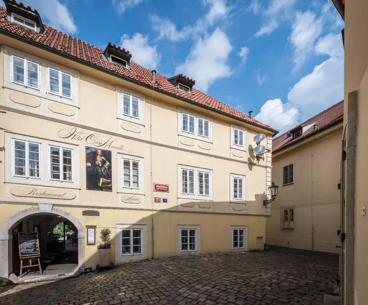 Monastery Garden Prague EXTERIOR