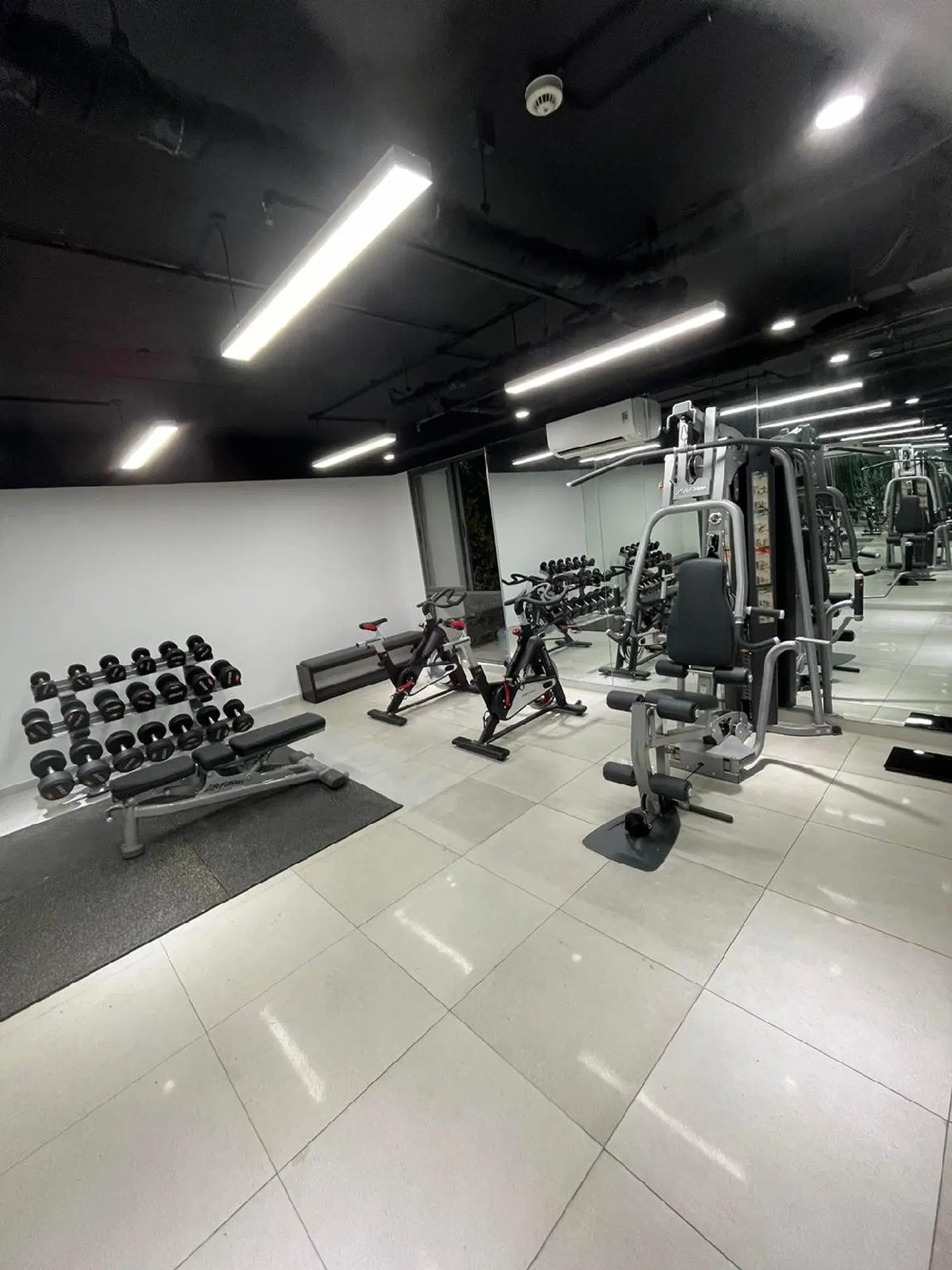 Melina Turtle Lake Saigon Center SPORTS_AND_LEISURE