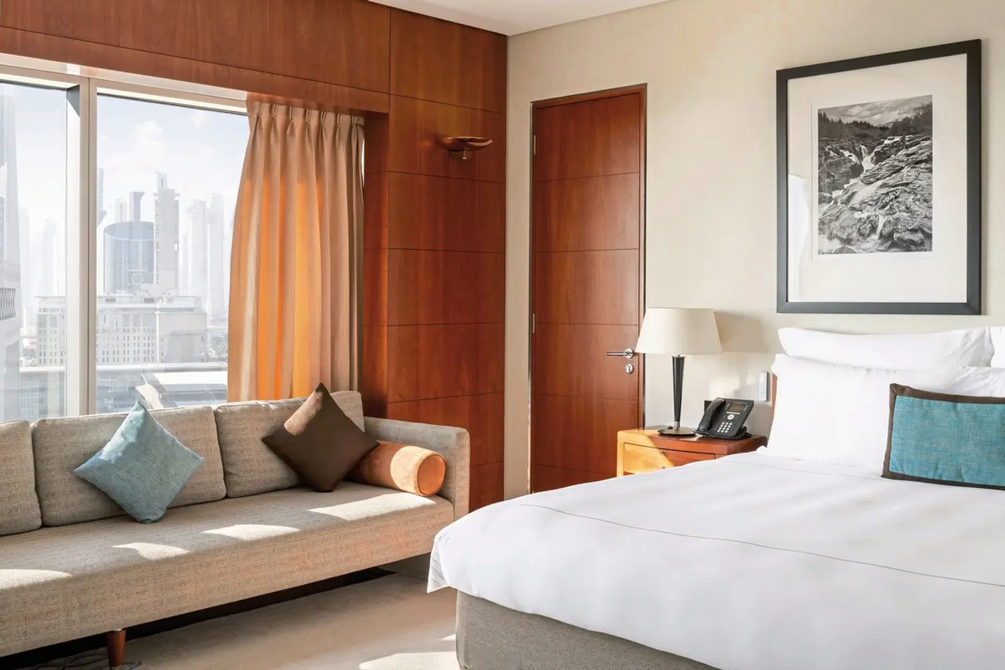Jumeirah Emirates Towers ROOM_EXAMPLE