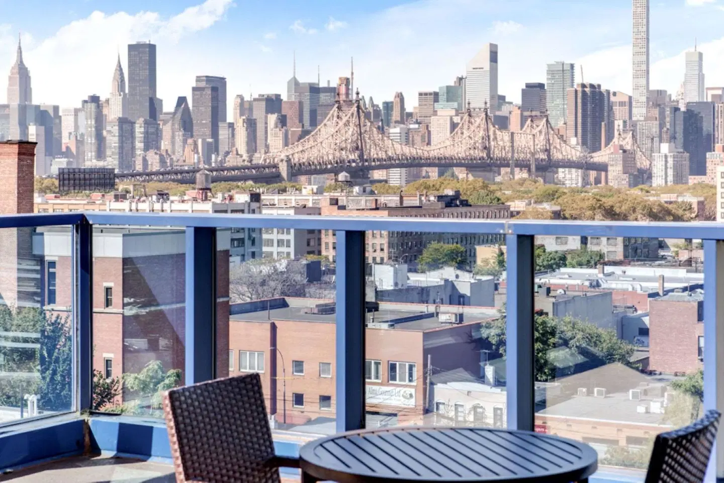 Vista LIC Hotel, BW Premier Collection Terrasse