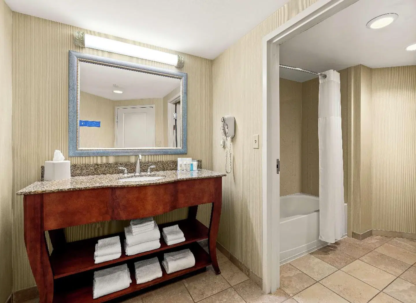 Hampton Inn & Suites North Conway Badezimmer