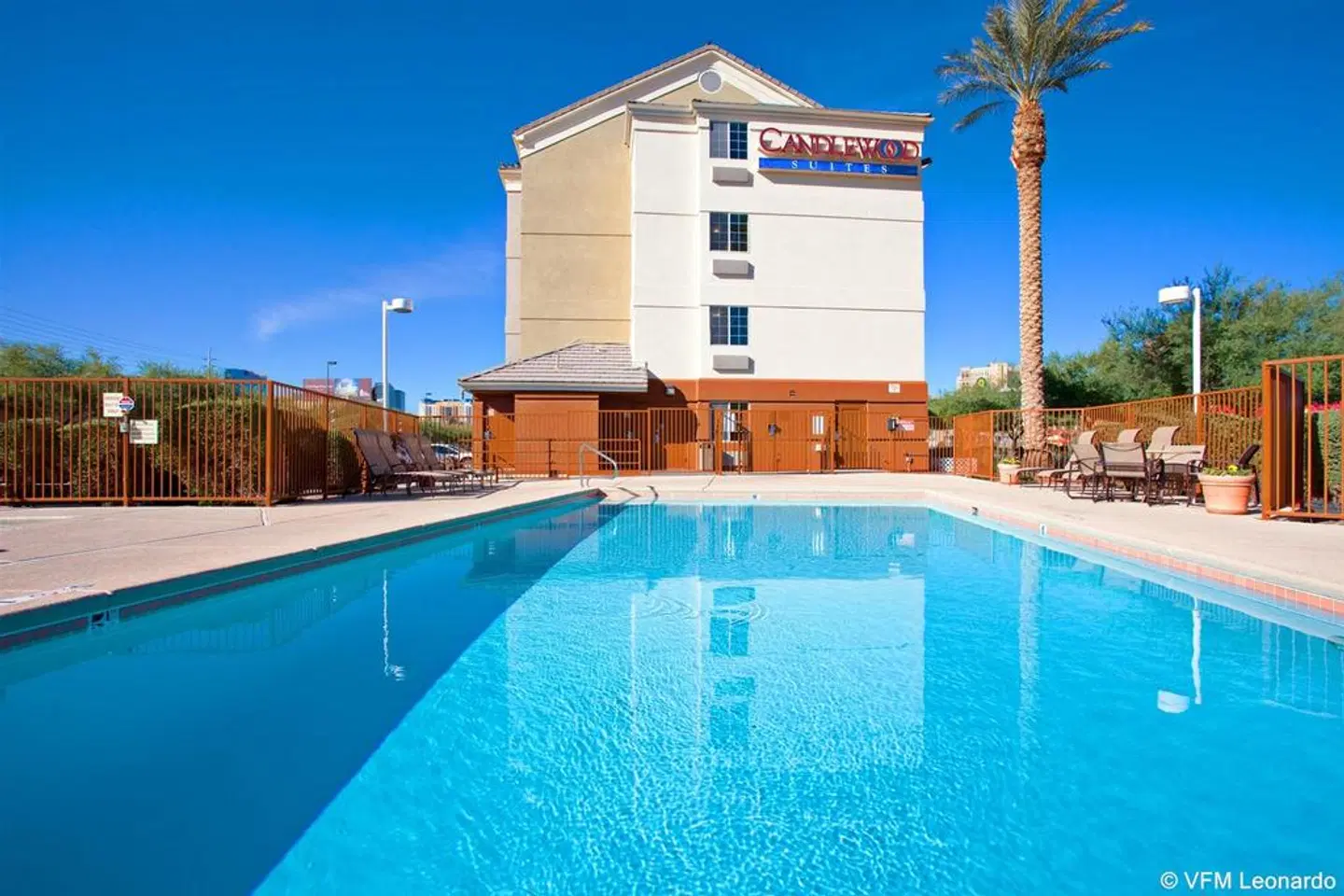 Sonesta Simply Suites Las Vegas Convention Center OUTDOOR_POOL