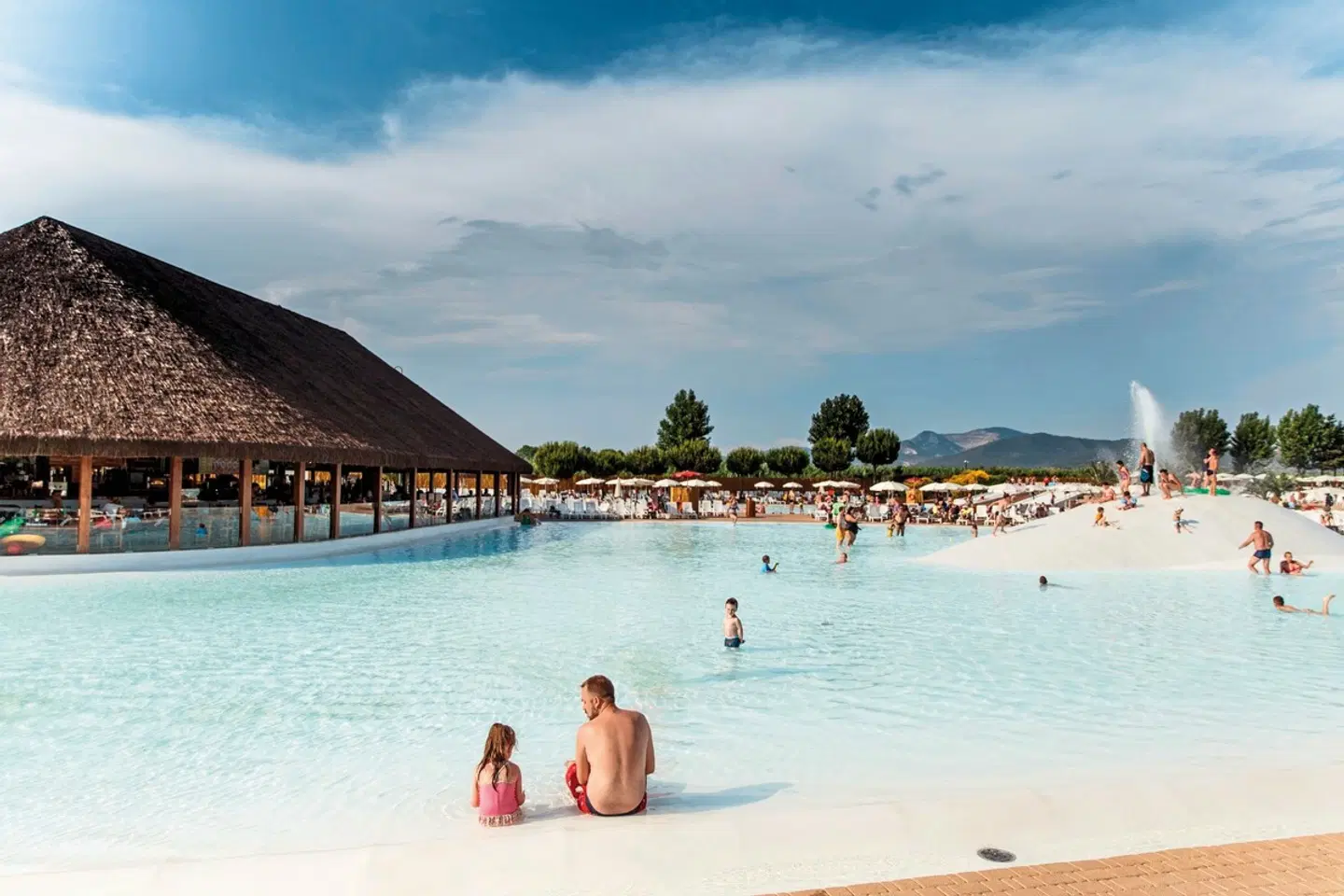 Hu Park Albatros Village (by Happy Camp) Strand