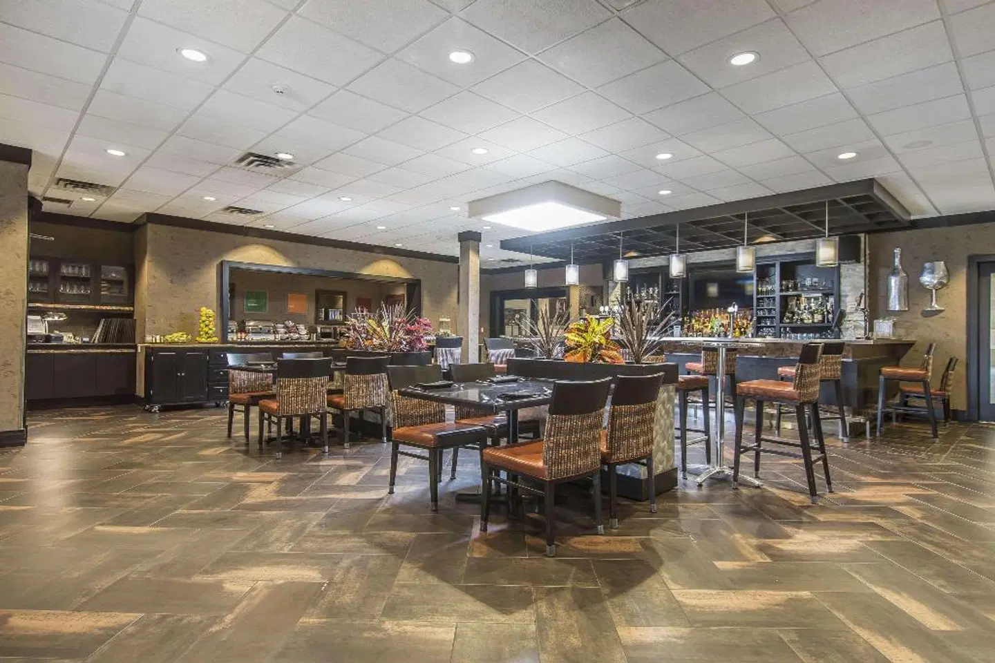 Quattro Hotel & Conf. Centre, Ascend Hotel Collection Bar