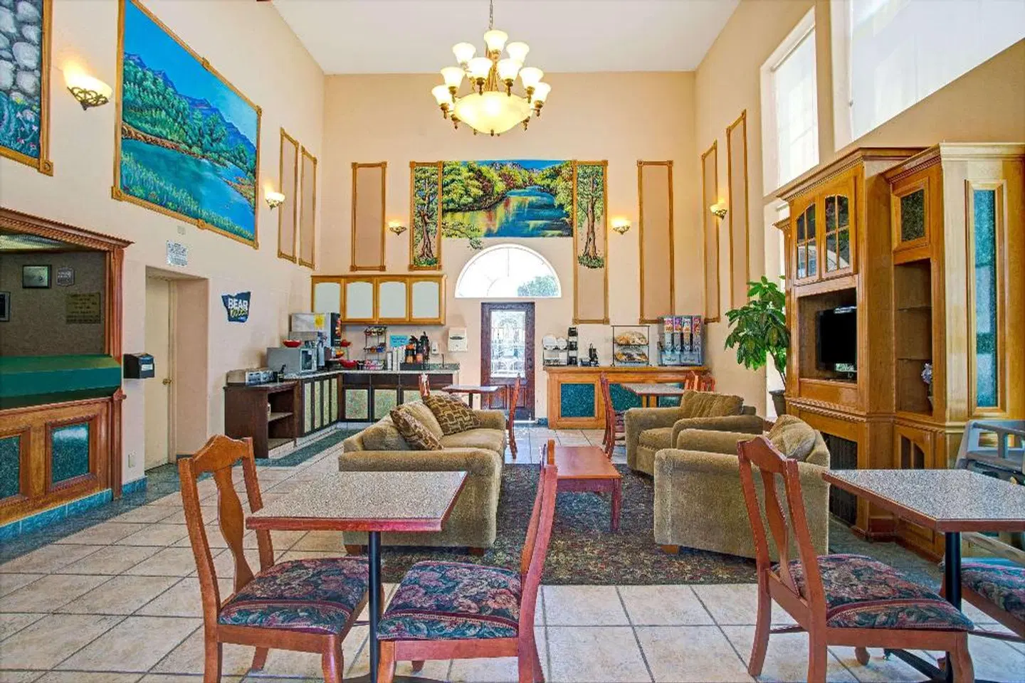 Travelodge by Wyndham Bishop LOUNGE_LOBBY