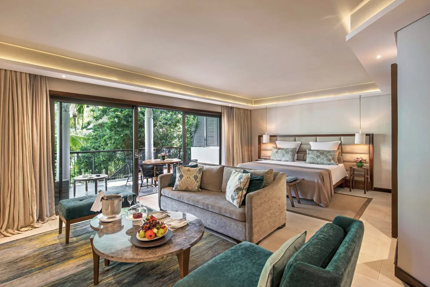 Royal Palm Beachcomber Luxury ROOM_EXAMPLE