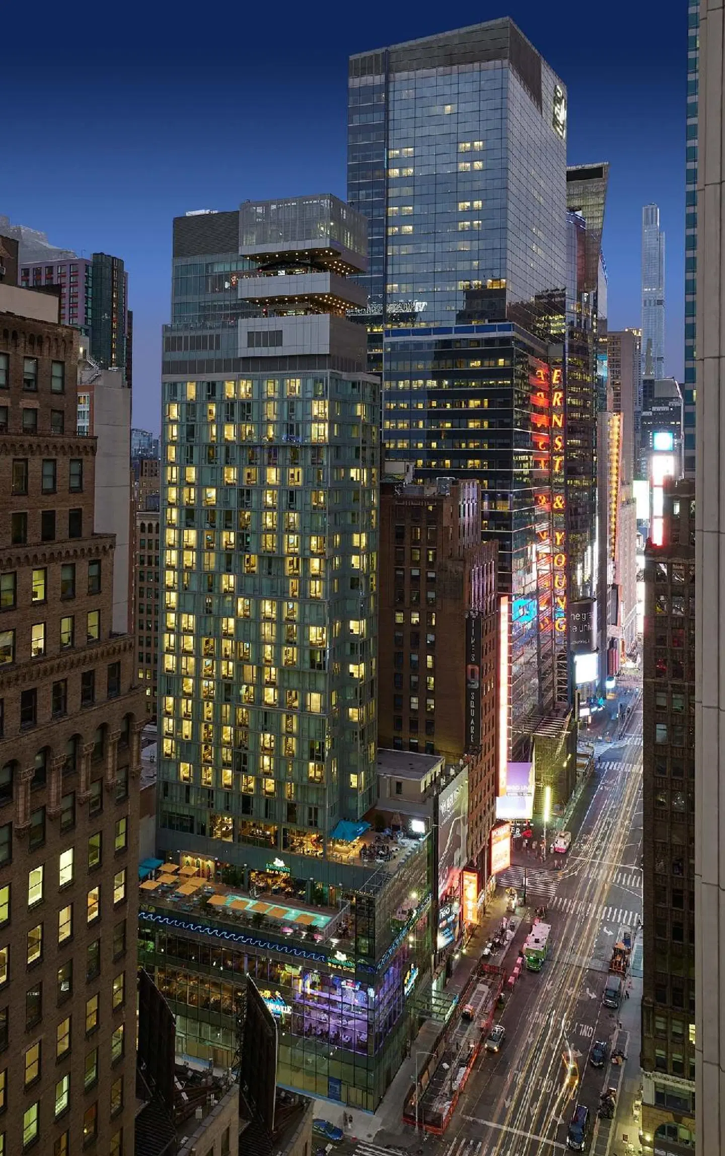 Margaritaville Resort Times Square EXTERIOR