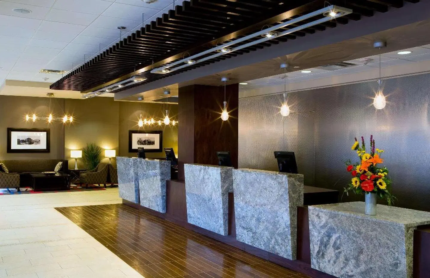 DoubleTree by Hilton Cleveland/Downtown Lakeside LOUNGE_LOBBY