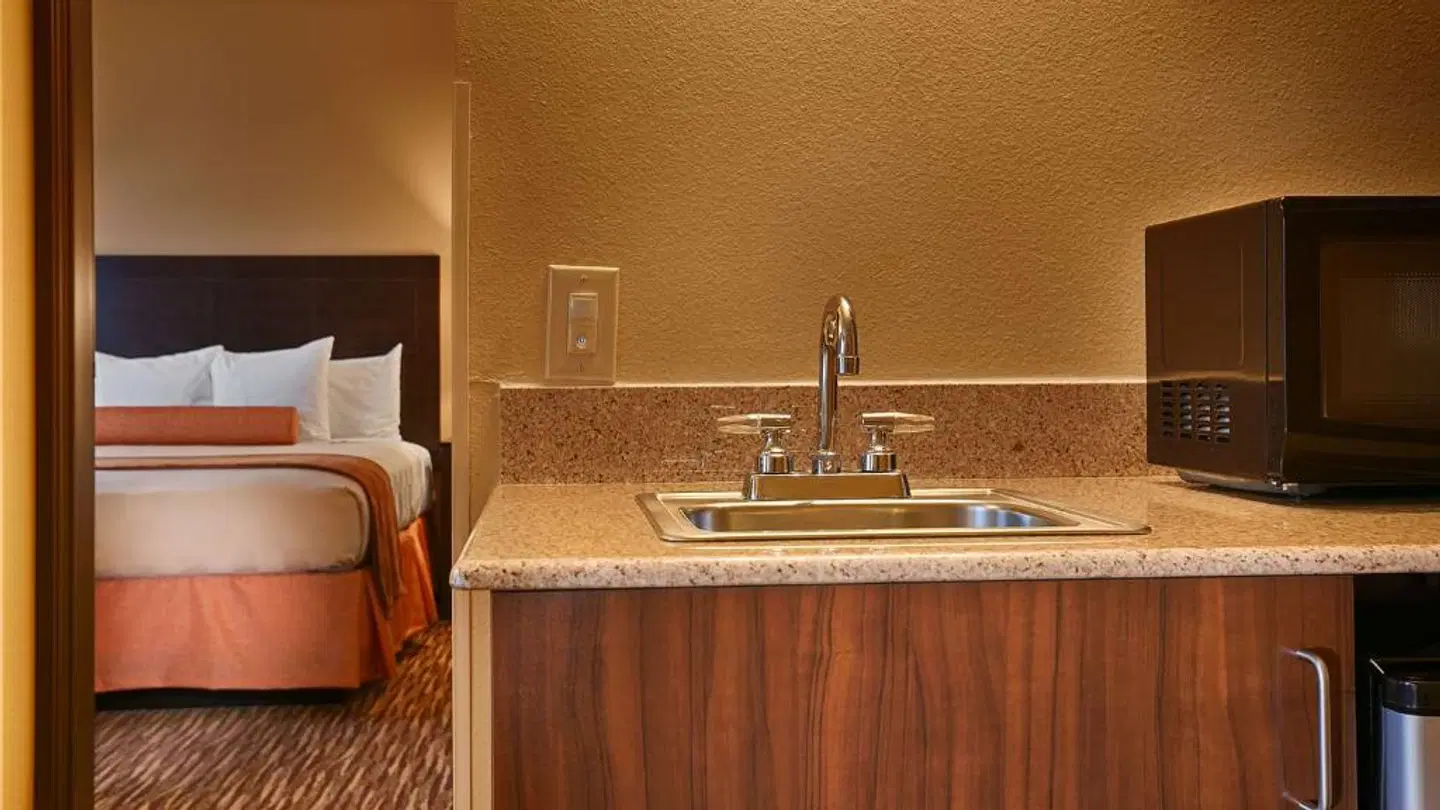 Best Western Plus Gold Poppy Inn HEALTH_BEAUTY