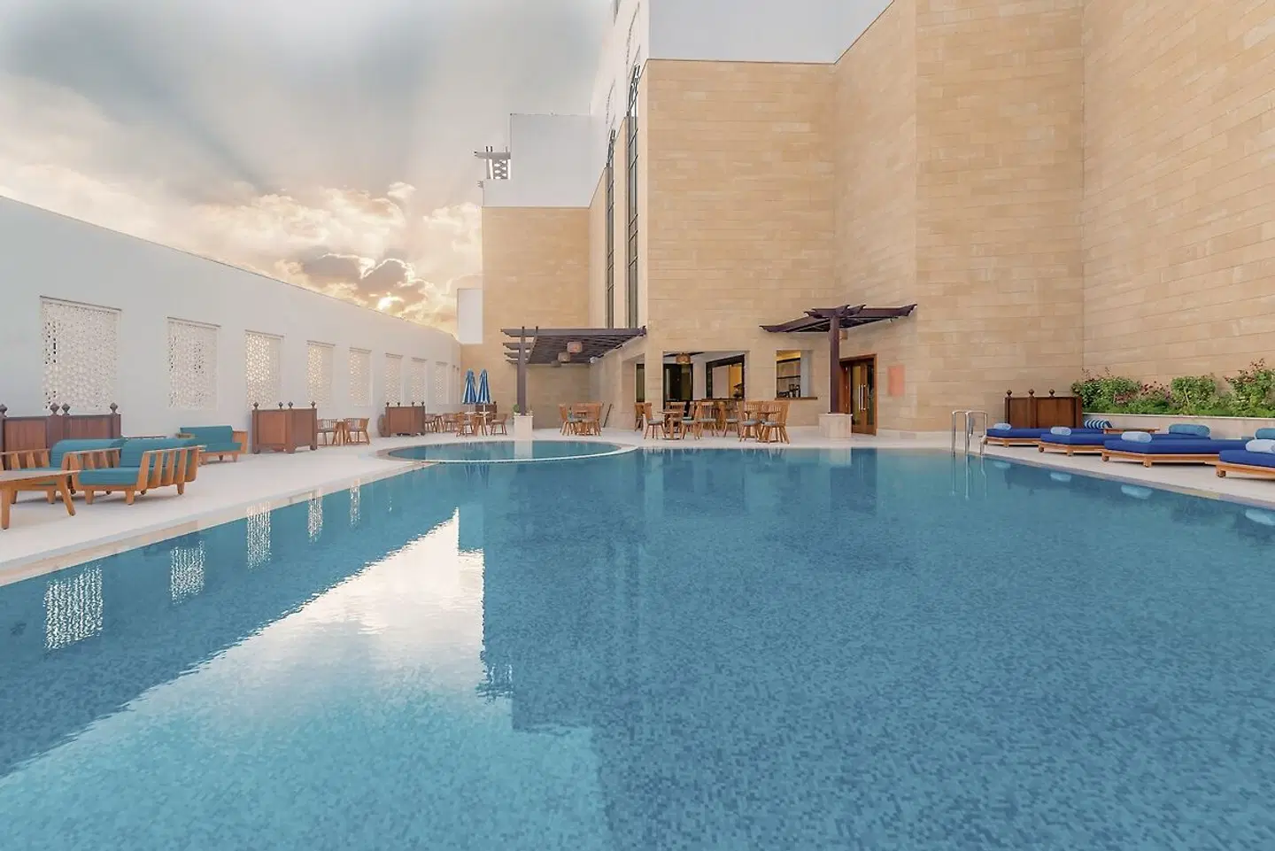 Al Najada Doha Hotel by Tivoli Hallenbad