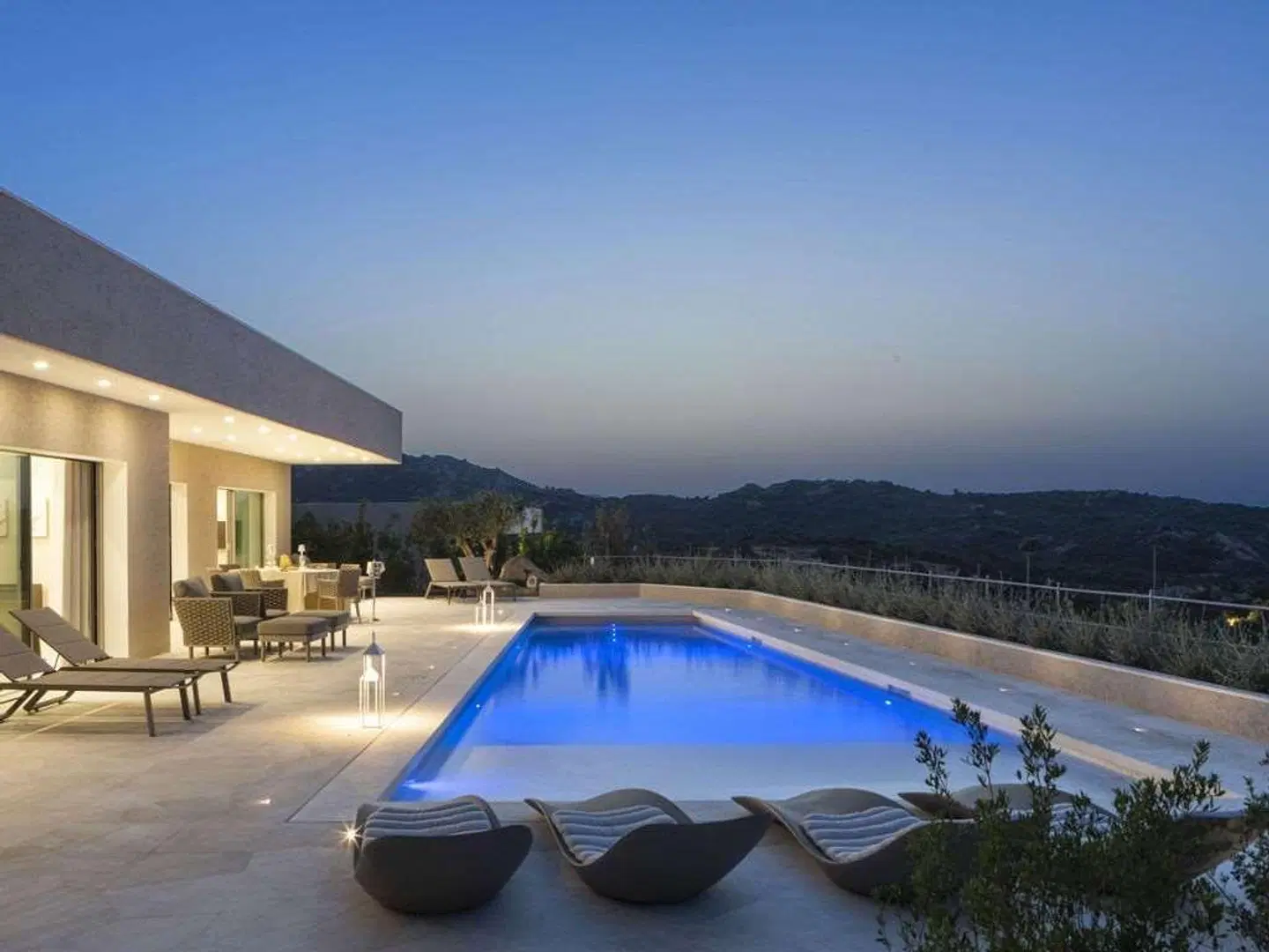 Li Finistreddi Exclusive Country Retreat OUTDOOR_POOL