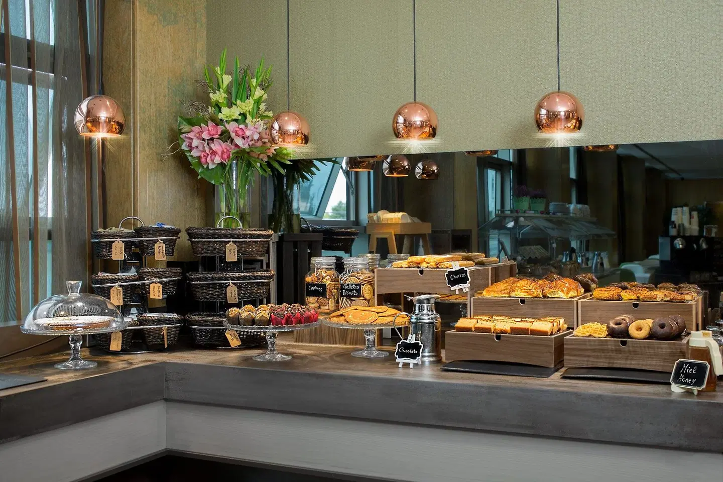 Crowne Plaza Madrid Airport Restaurant