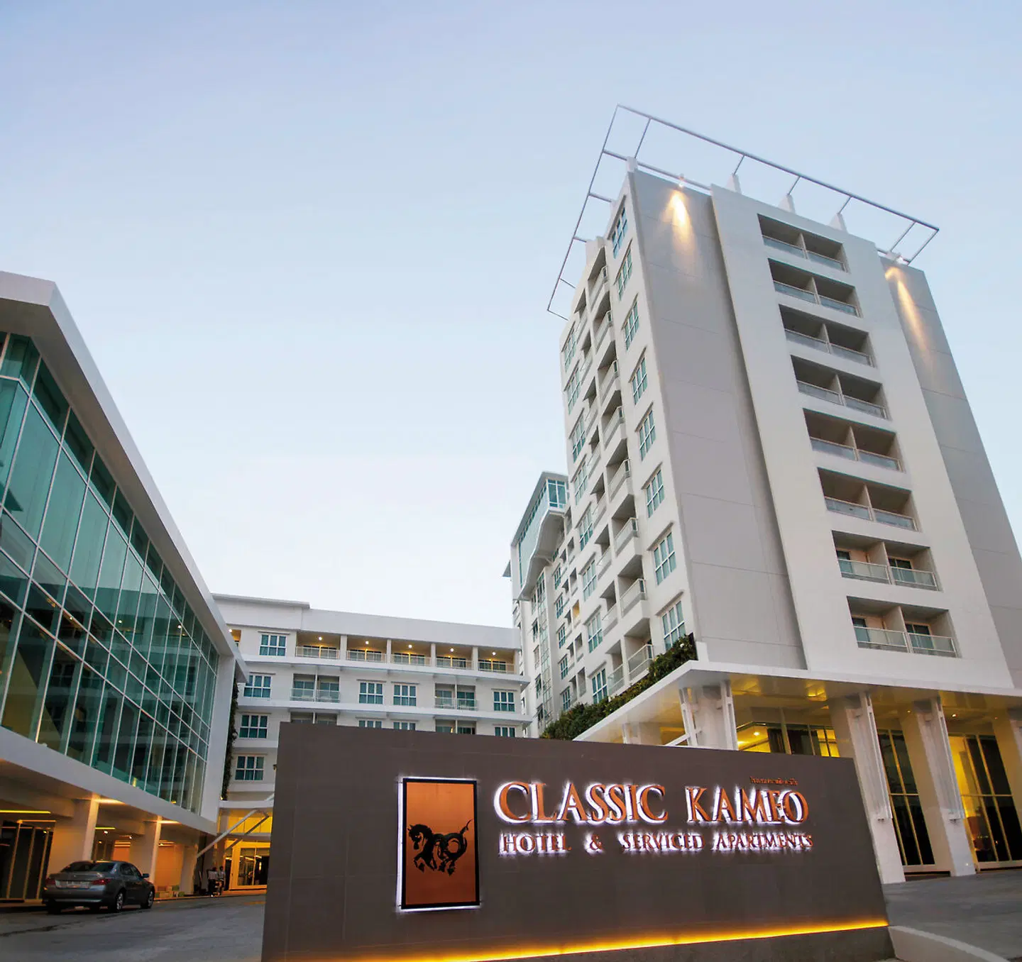 Classic Kameo Hotel & Serviced Apartments EXTERIOR