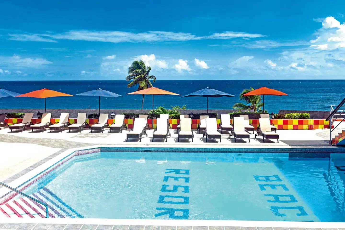 Grafton Beach Resort OUTDOOR_POOL