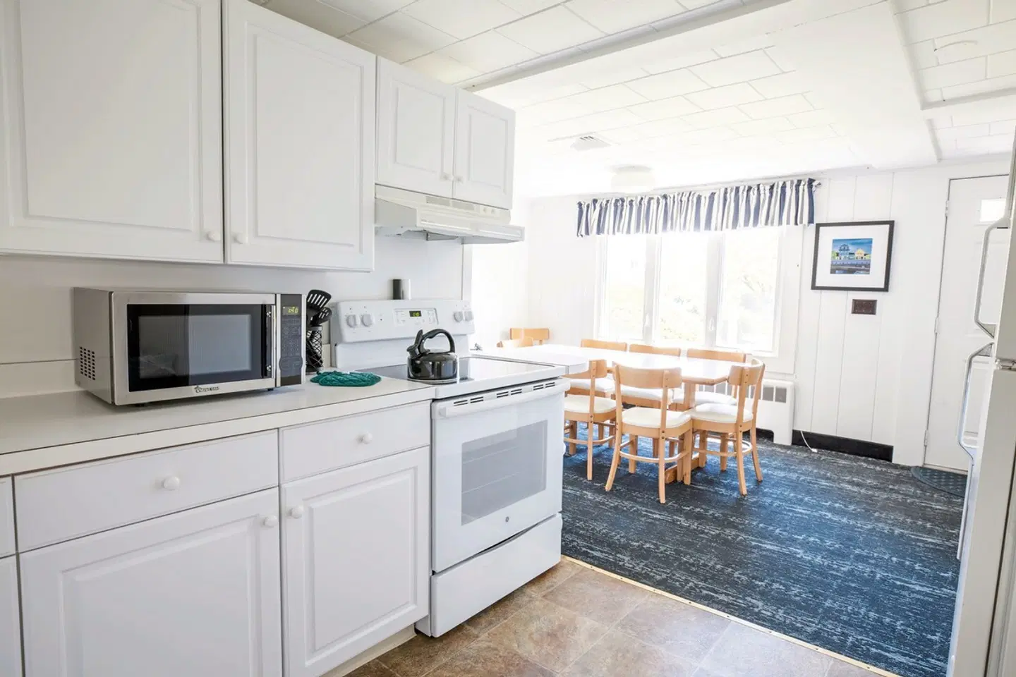 Green Harbor Resort ROOM_EXAMPLE