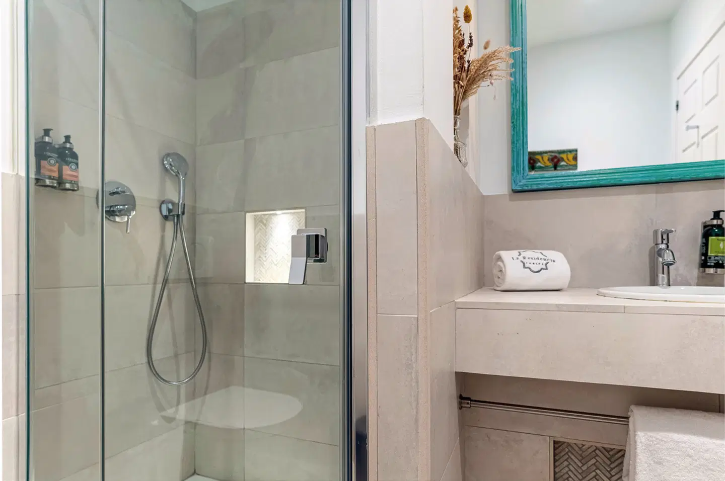 Hotel & Spa La Residencia Puerto Badezimmer