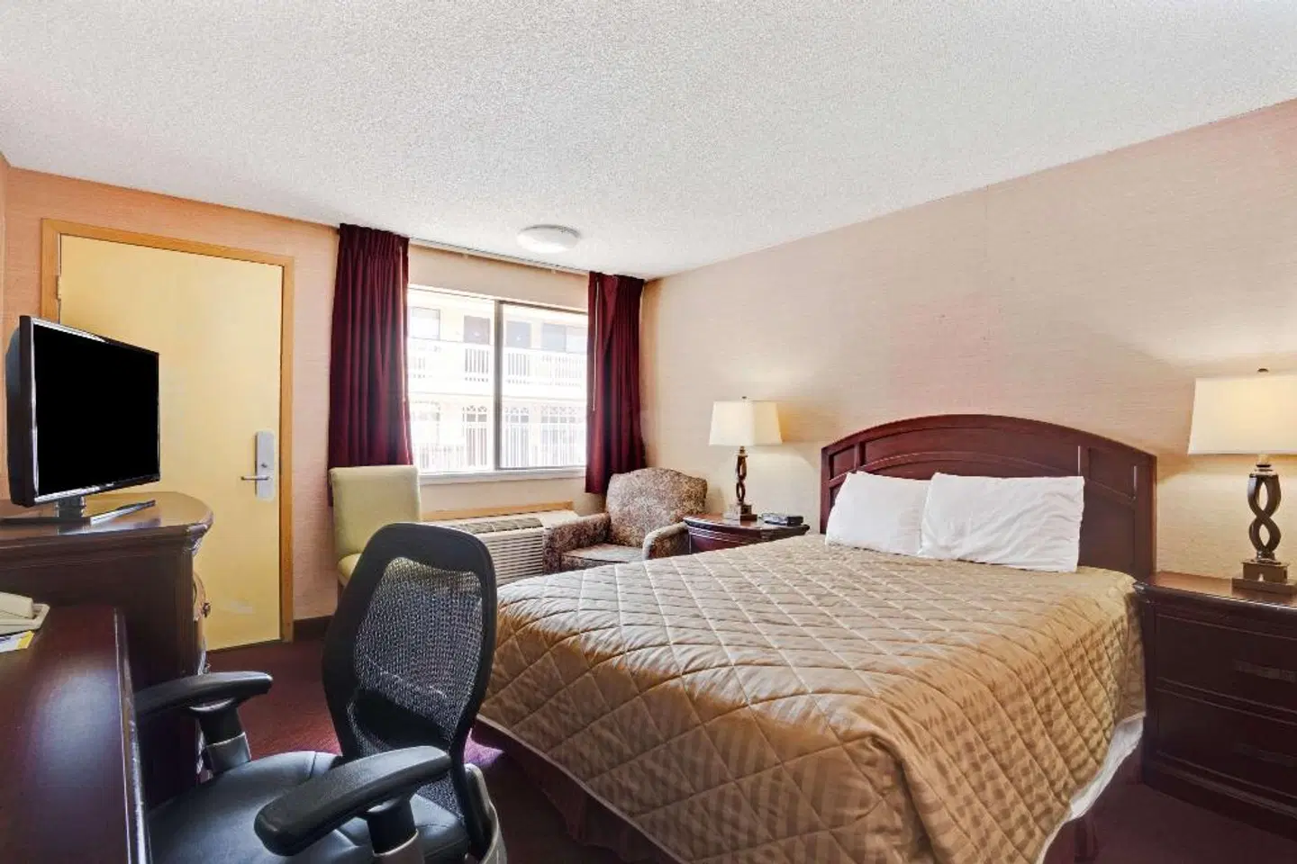 Days Inn by Wyndham Seattle South Tukwila ROOM_EXAMPLE