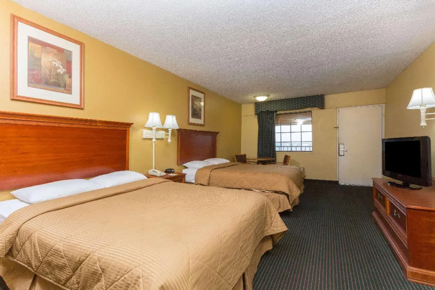 Days Inn & Suites by Wyndham Vicksburg ROOM_EXAMPLE