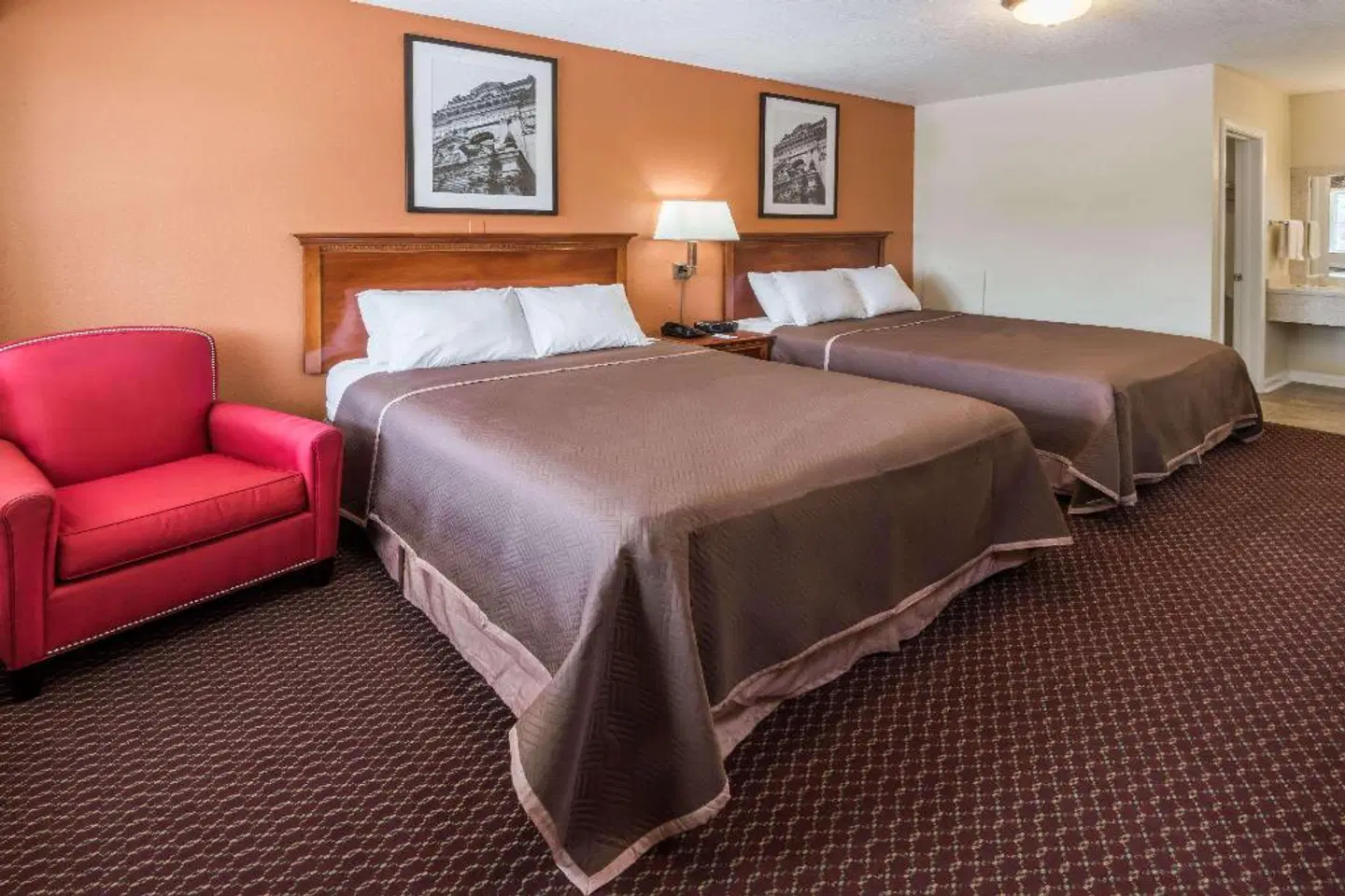 Travelodge Grove City ROOM_EXAMPLE