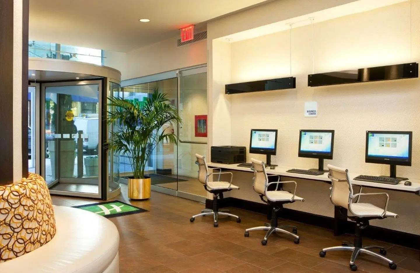 Holiday Inn Express - Times Square South SPORTS_AND_LEISURE