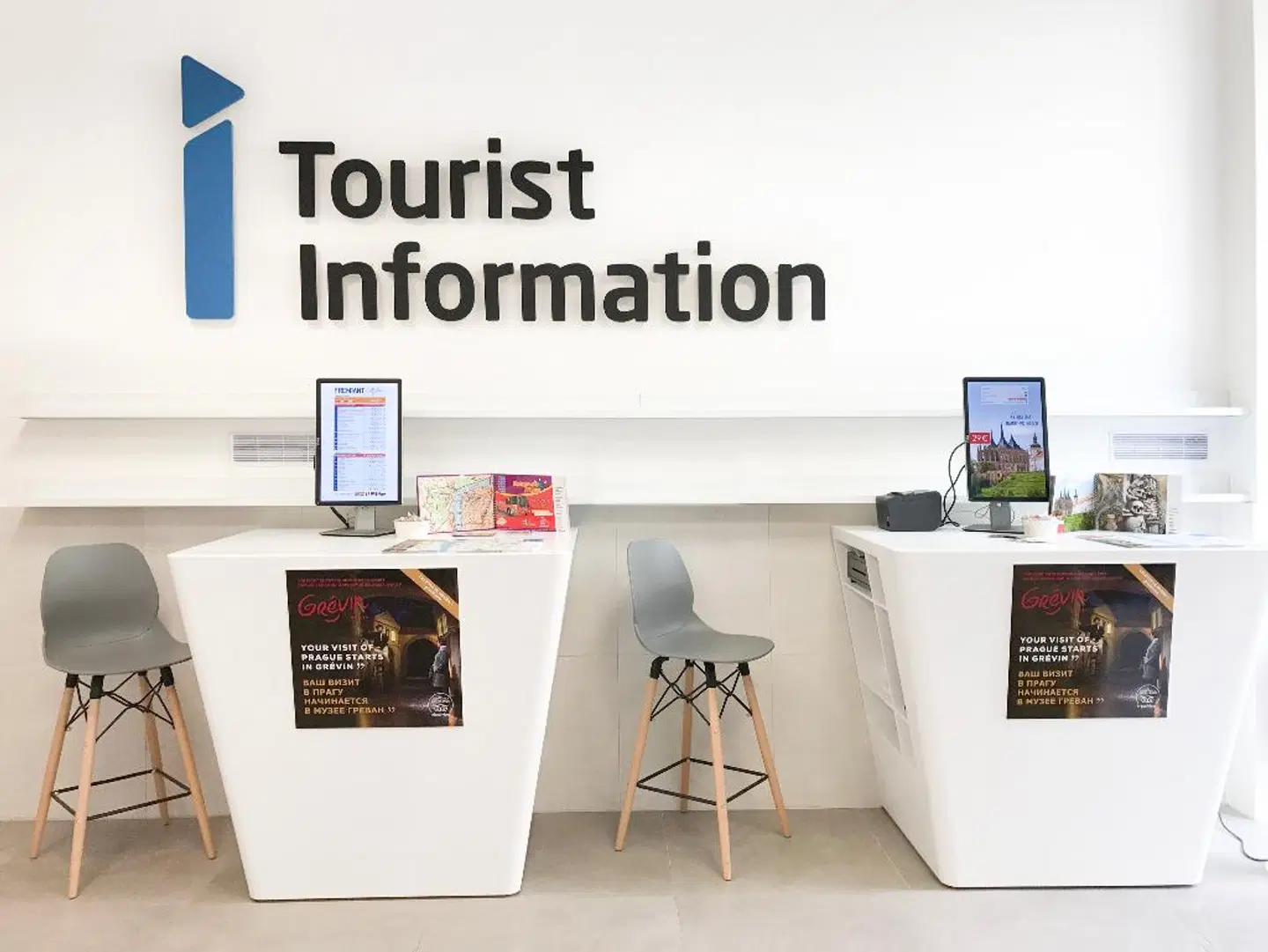 Royal Court Apartments MODEL_IMPRESSION