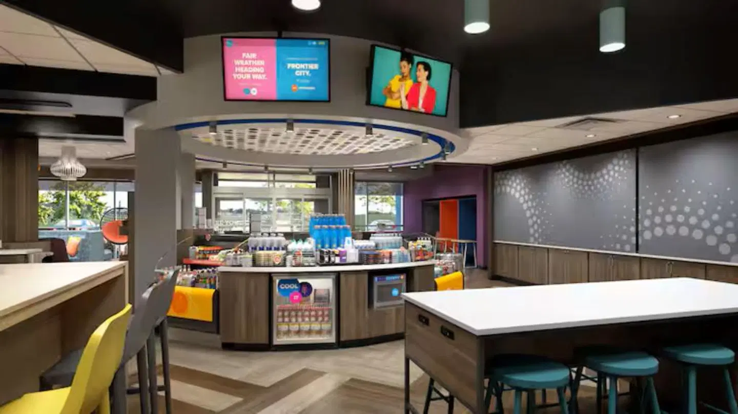 Tru By Hilton Yarmouth Bar