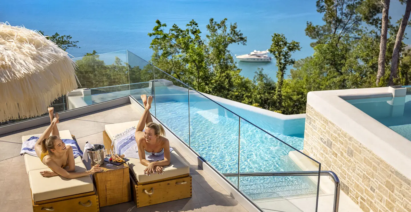 Punto Blu Village Premium Camping Resort OUTDOOR_POOL