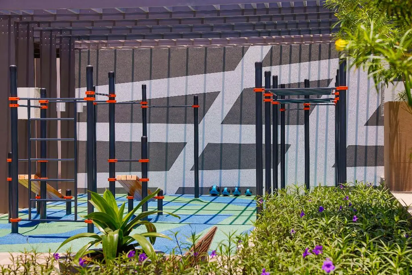 Embassy Suites By Hilton Dubai Business Bay OUTDOOR_POOL