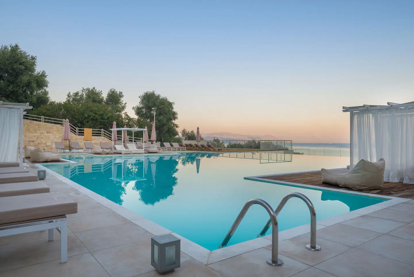 Golden Mare Barbati OUTDOOR_POOL