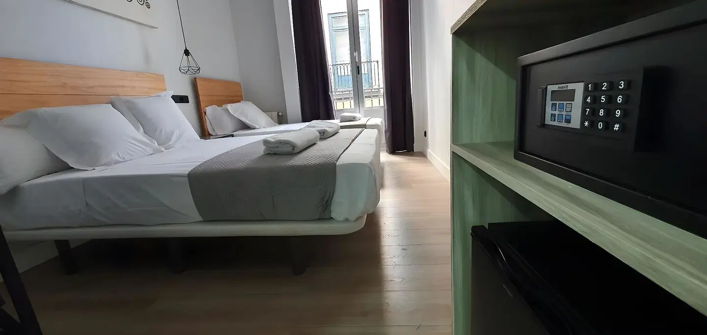 CH Lemon Rooms - Madrid ROOM_EXAMPLE