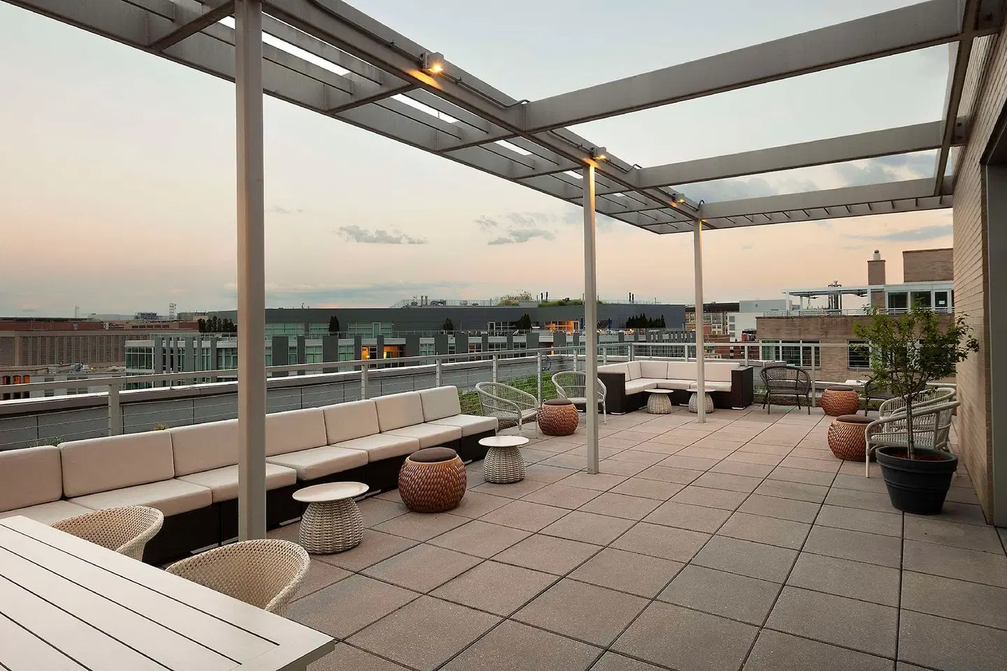 Hilton Garden Inn Washington DC/Georgetown Area Terrasse