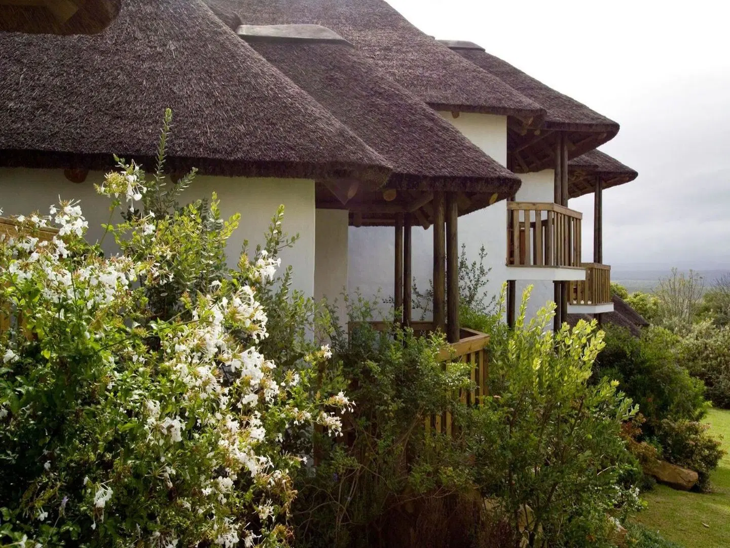 Whalesong Hotel & Spa EXTERIOR