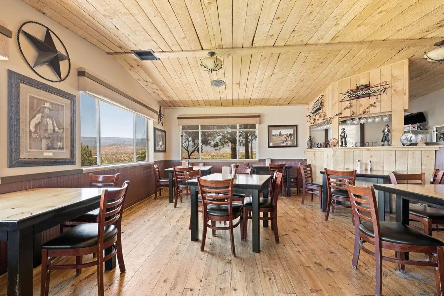 Broken Spur Inn & Steakhouse Restaurant