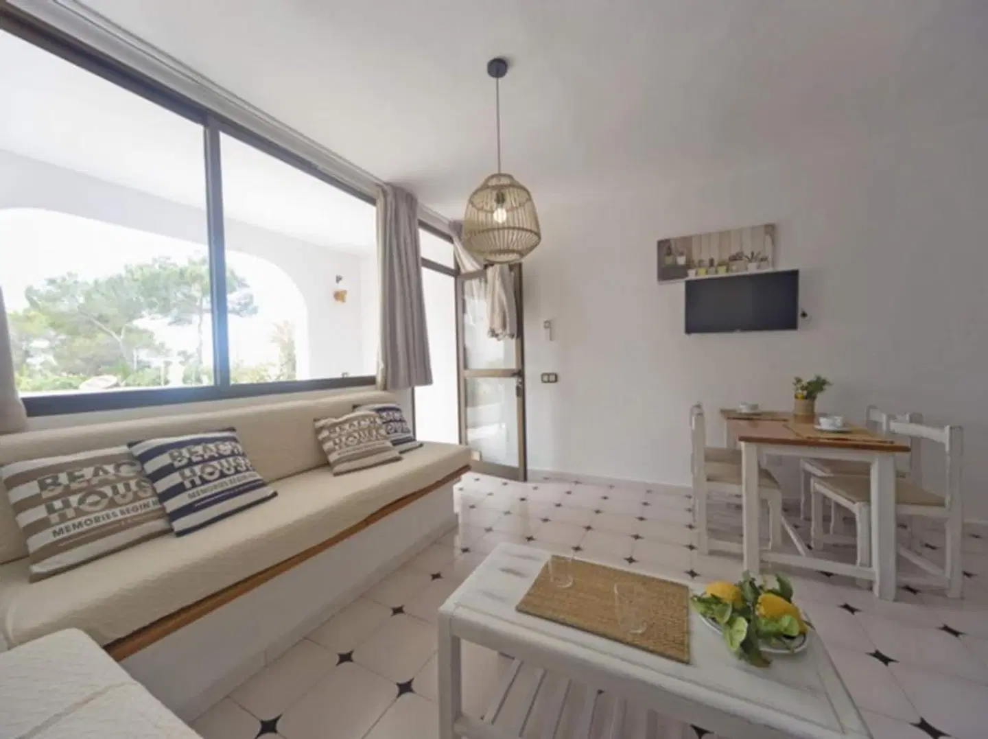 Barbarroja ROOM_EXAMPLE