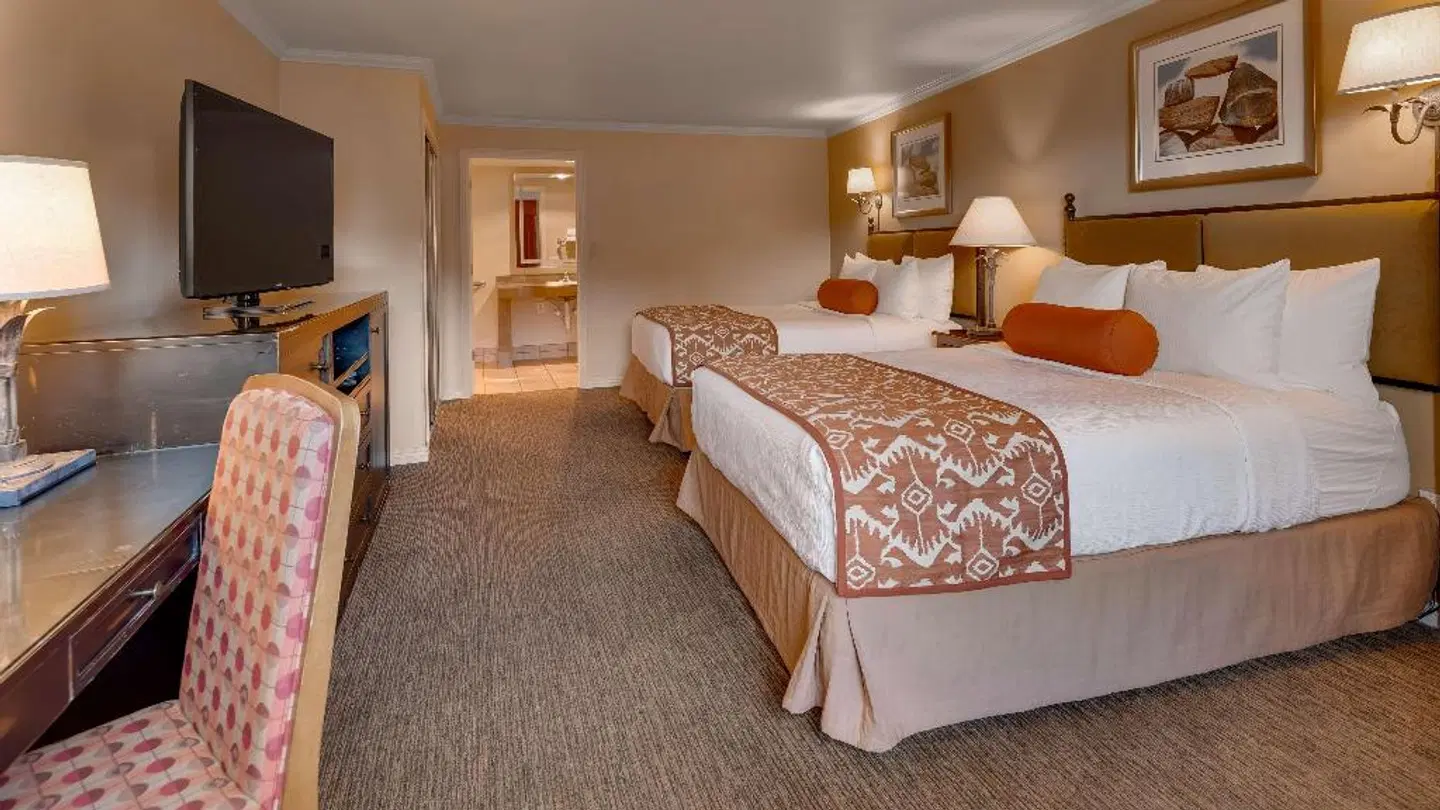 Best Western Plus Arroyo Roble Hotel & Creekside Villas ROOM_EXAMPLE