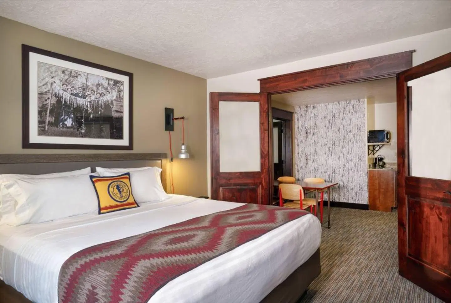 Yellowstone Park Hotel ROOM_EXAMPLE