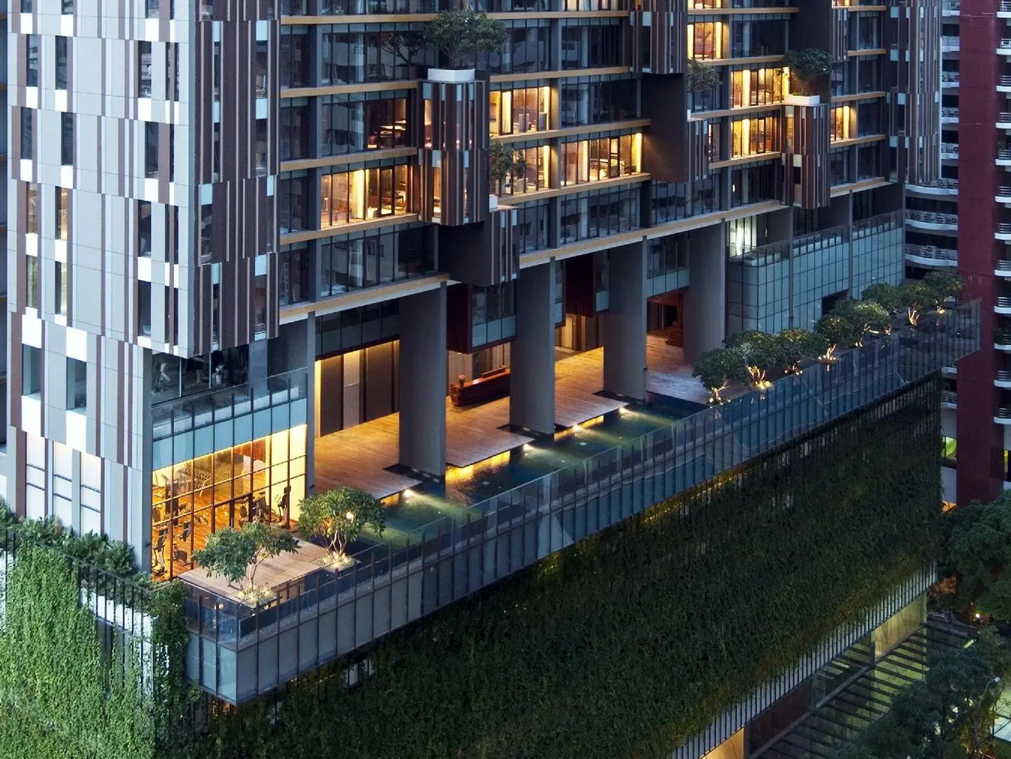 Hansar Bangkok MODEL_IMPRESSION