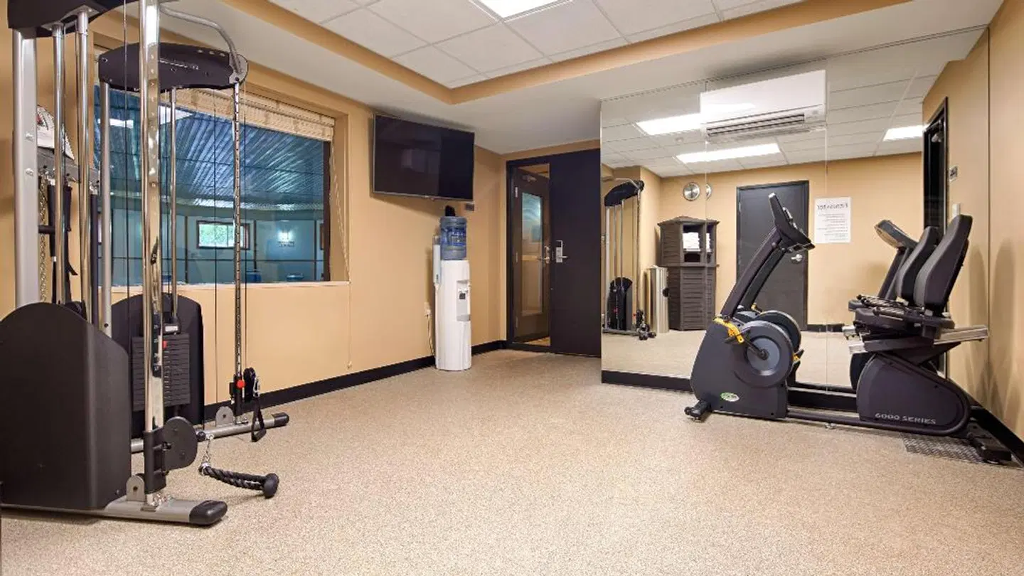 Best Western Plus Traverse City SPORTS_AND_LEISURE