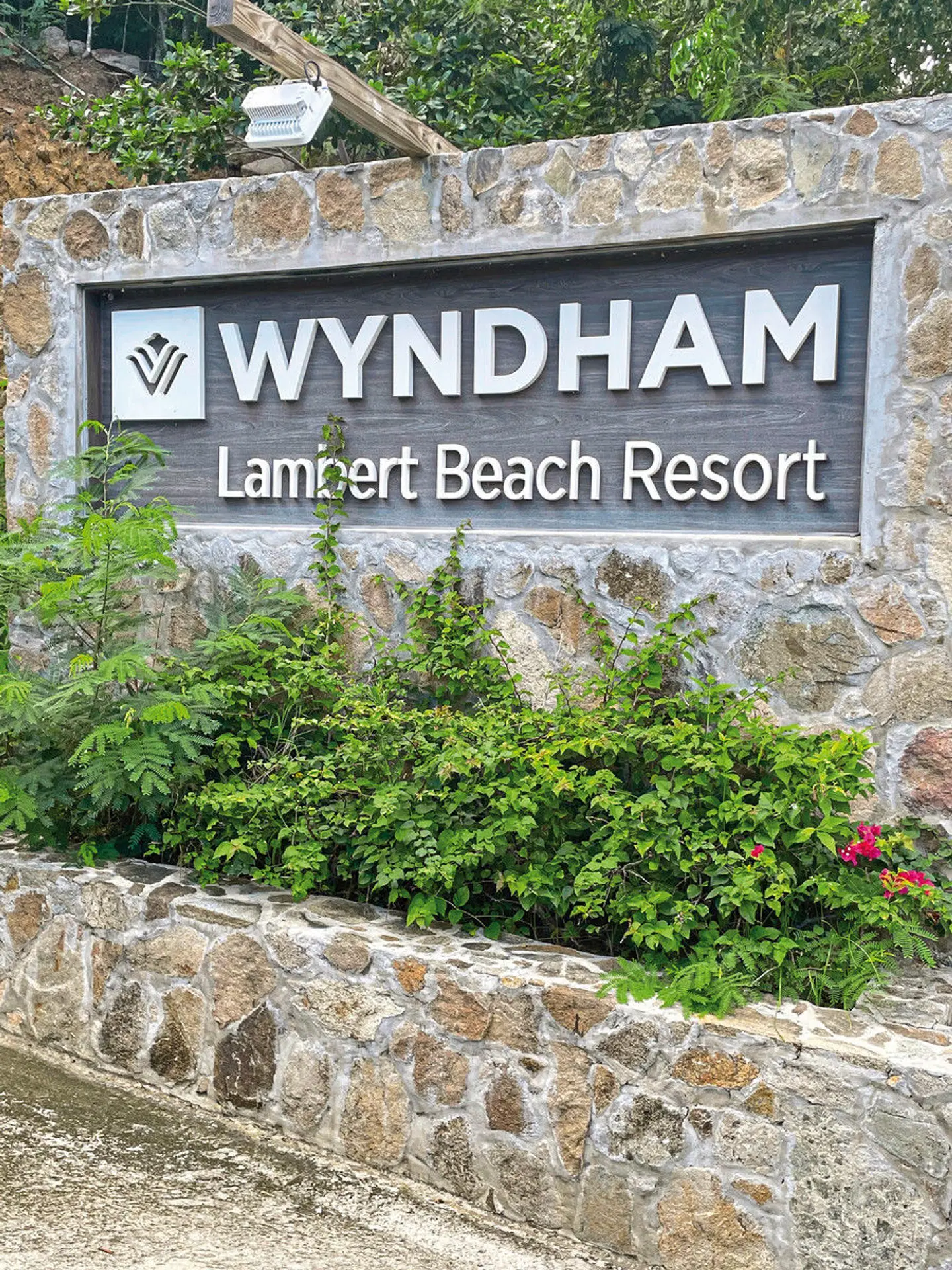 Wyndham Lambert Beach Resort EXTERIOR