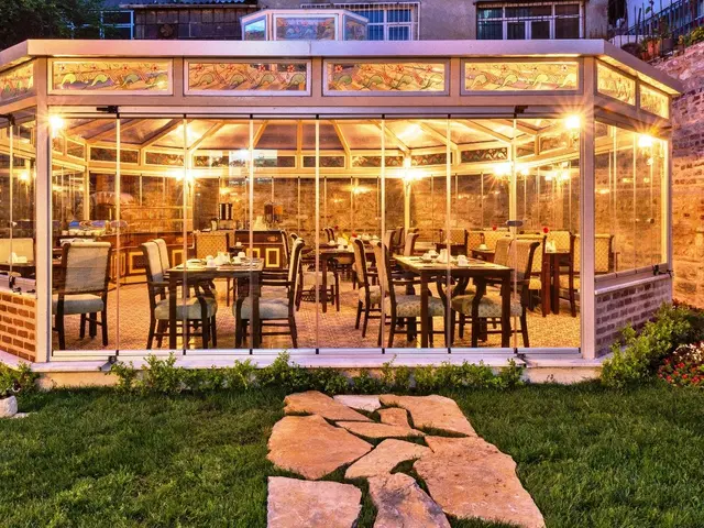 Enderun SPORTS_AND_LEISURE