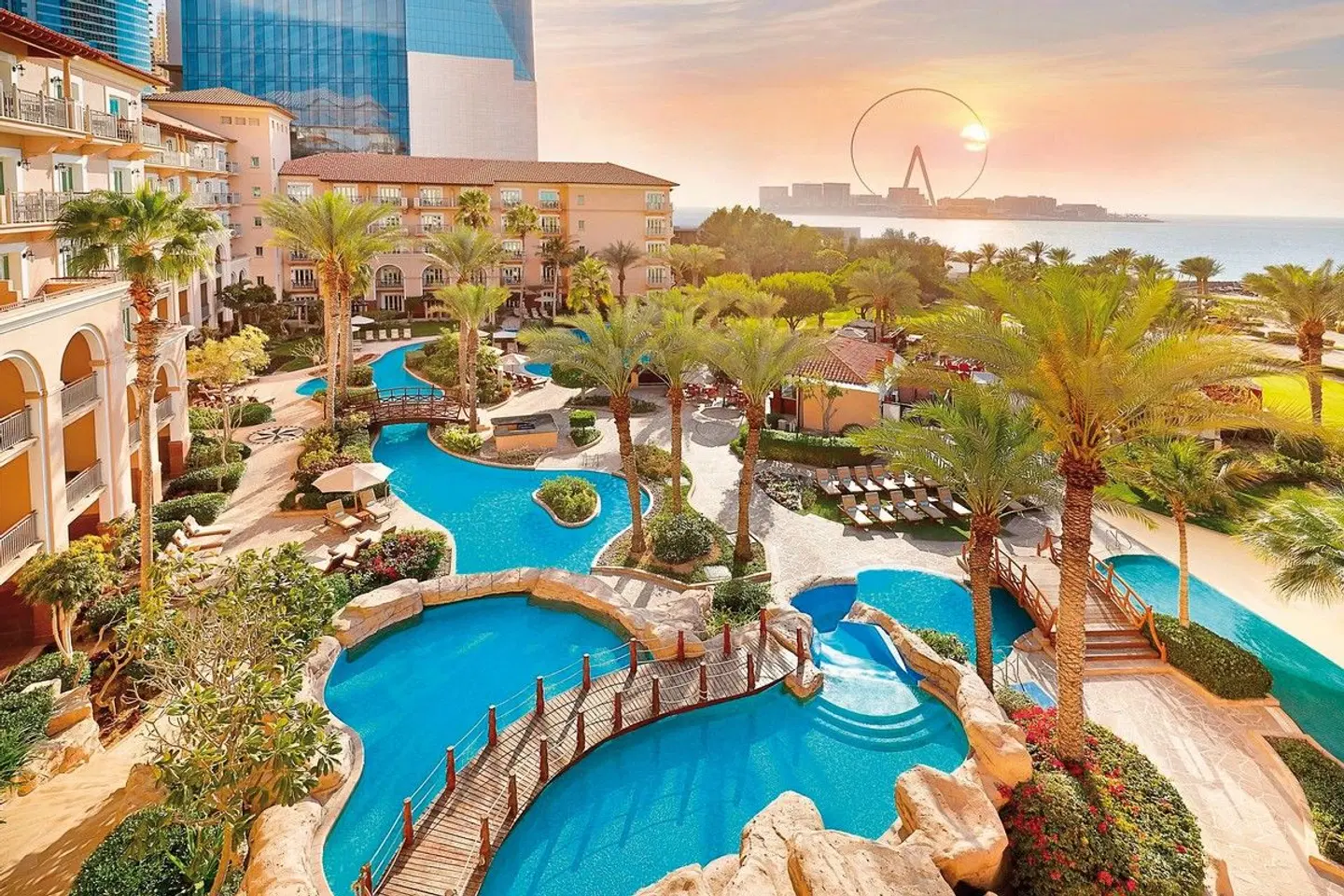 The Ritz-Carlton, Dubai OUTDOOR_POOL