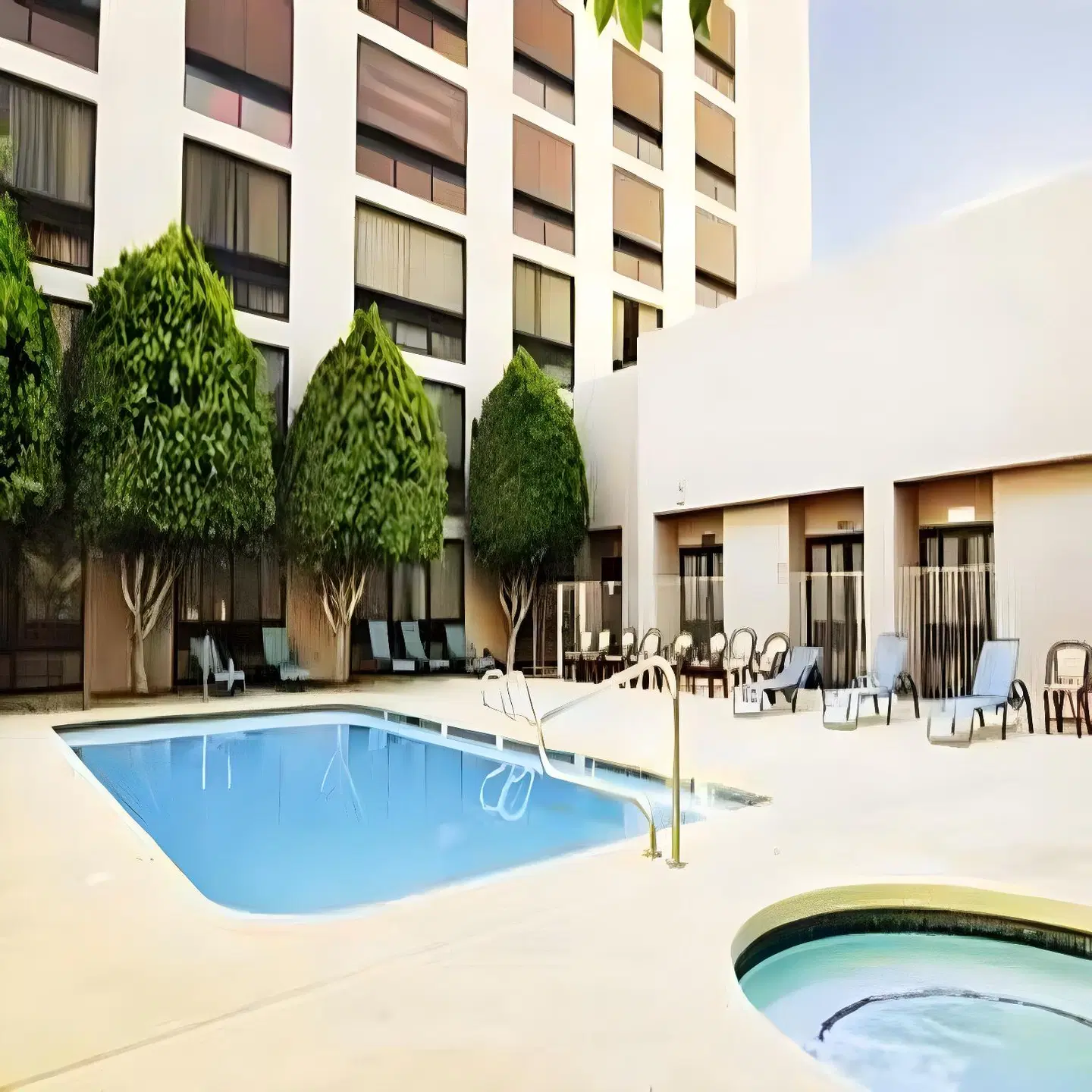 FOUND:RE Phoenix Hotel EXTERIOR