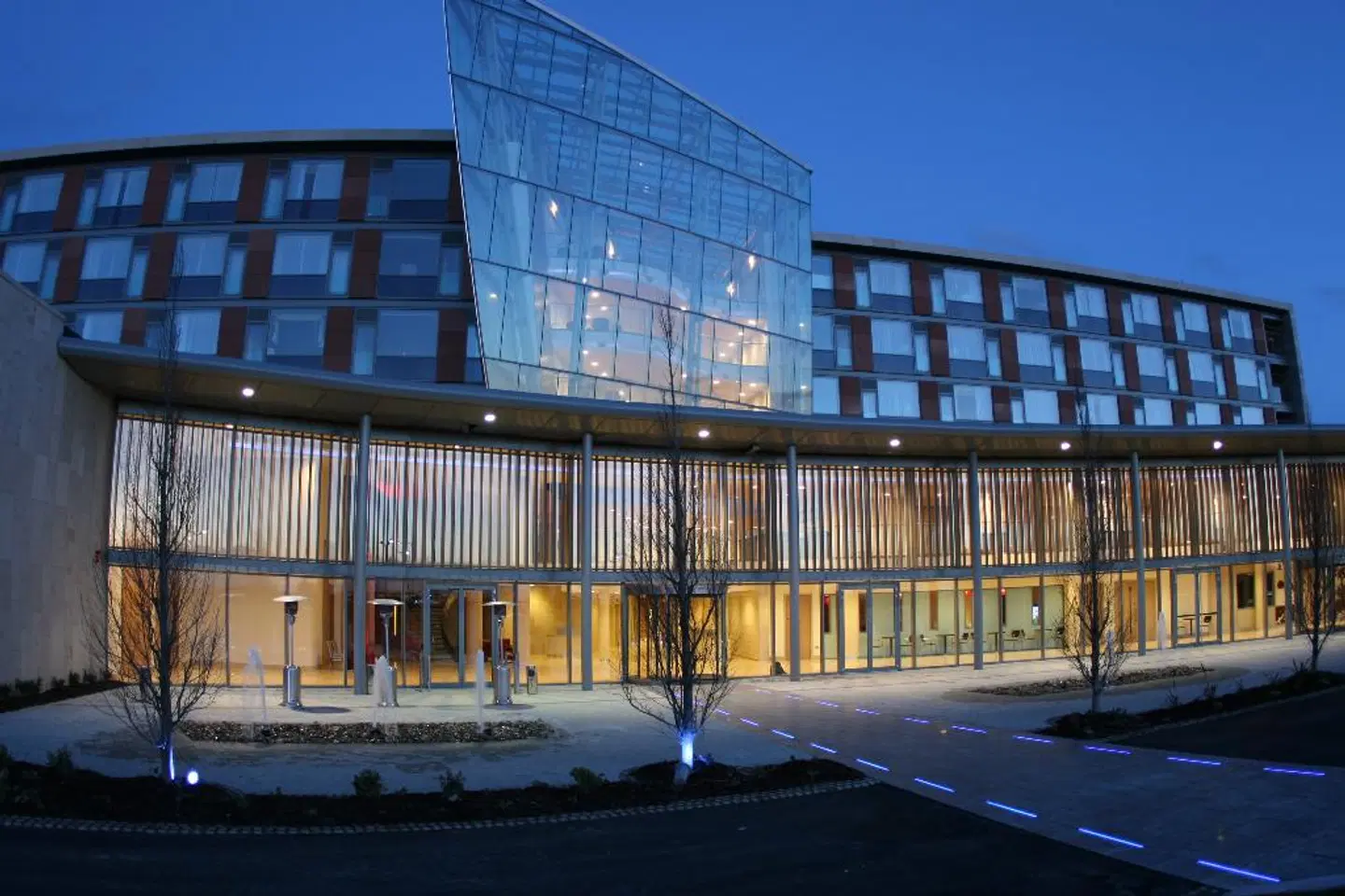 Pillo Hotel Ashbourne Leisure Club & Spa EXTERIOR