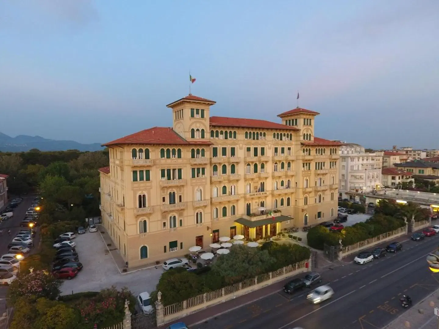 Grand Hotel Royal EXTERIOR