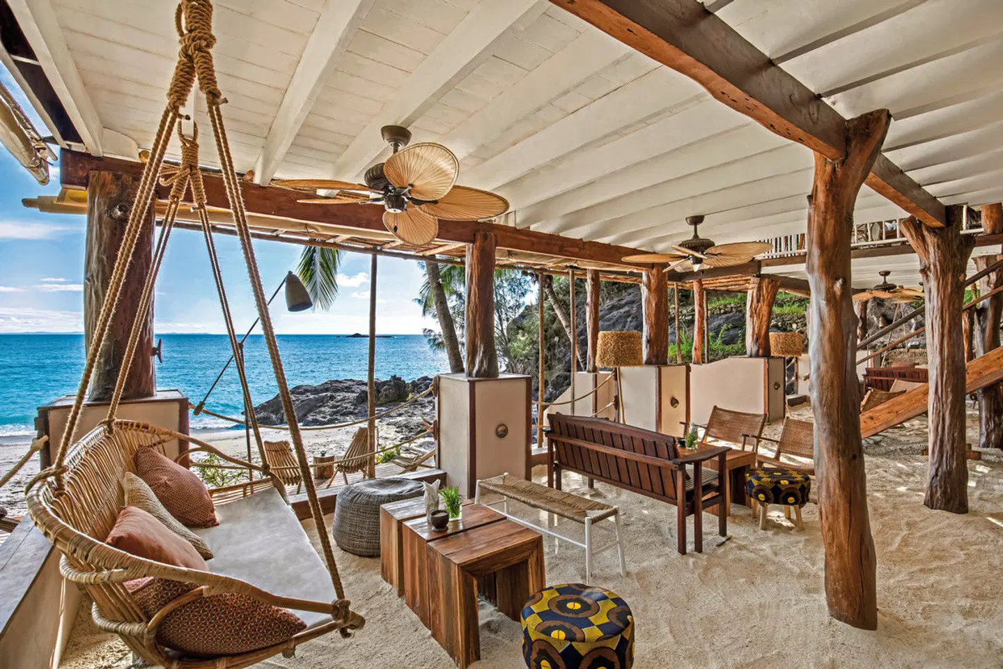 Constance Tsarabanjina Restaurant