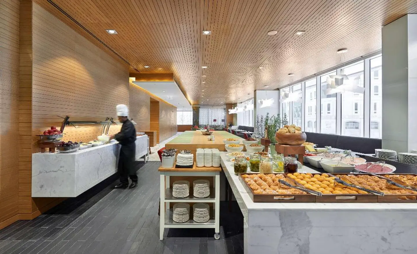 Hyatt Place Dubai/Baniyas Square Restaurant